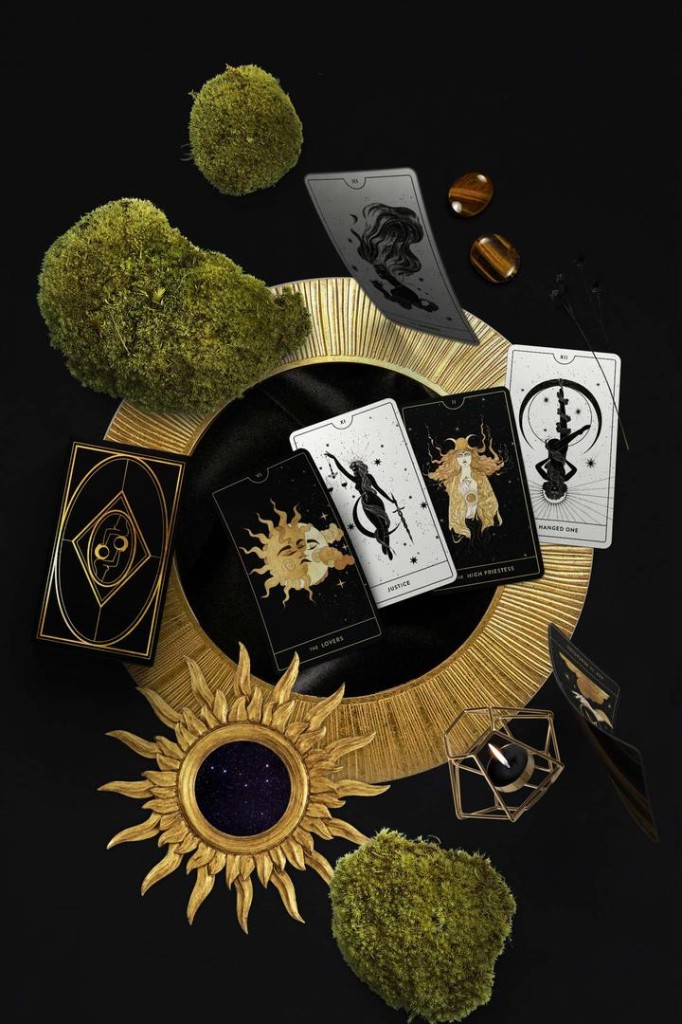 Divine-Feminine-Tarot-Bundle-Cocorrina_720x